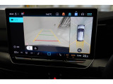 【リヤビューカメラ】【アラウンドビューカメラ】車庫入れなどバックでの駐車に便利。