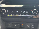 オートエアコンなので好きな温度を設定することで車内をいつでも快適に保てます