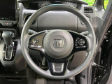 ステアリングも使用感が少なく、きれいな状態となっております♪