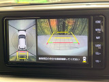 【パノラミックビューモニター】専用のカメラにより、上から見下ろしたような視点で360度クルマの周囲を確認することができます☆死角部分も確認しやすく、狭い場所での切り返しや駐車もスムーズに行えます。