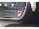 シートヒーター装備付き車!!座席に埋め込まれた電熱線によりシートを暖めることが出来る装備で、温められたシートは、寒い冬には最適です!!