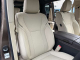 運転席・プレミアムナッパーレザーシート(ベージュレザー)・メモリー付きパワーシート・シートベンチレーション(Hot&Cool)