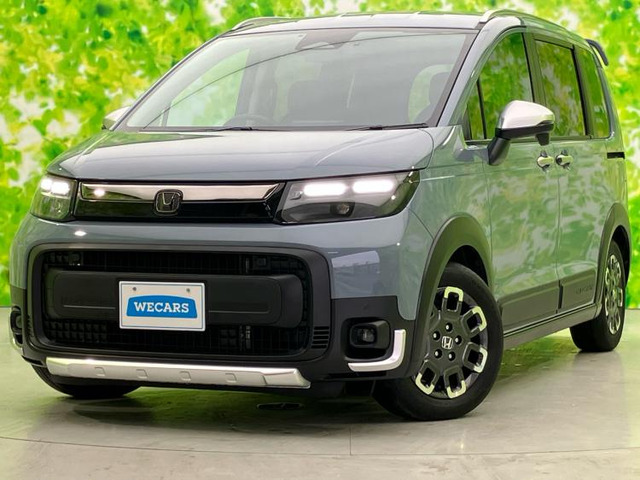 フリード 1.5 ハイブリッド クロスター