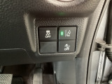 ホンダが推し進める総合先進安全装備のセンシング搭載! 衝突や斜線はみだしなどの危険が予測される時、センサーが警告。ヒューマンエラーを高度先進技術が補完してくれます。