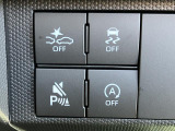 運転席横にあるスイッチ類です。スマートアシストやアイドリングストップ、横滑り防止機能、コーナーセンサーをOFFにするものです。