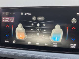 オートエアコンは、運転席と助手席の設定温度をそれぞれ独立して調整できるエアコン独立温度調整機能を搭載