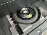 ラゲッジボックス下にはスペアタイヤも搭載しております!