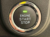 エンジン始動はプッシュスタートで楽々♪電子カードキーを携帯していれば、ブレーキを踏みながらボタンを押すだけで、エンジンの始動がスマートに行えます♪