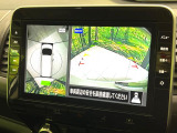 【アラウンドビューモニター】専用のカメラにより、上から見下ろしたような視点で360度クルマの周囲を確認することができます☆死角部分も確認しやすく、狭い場所での切り返しや駐車もスムーズに行えます。