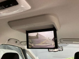 後席モニター 大きなモニターで家族や友人たちとのドライブやグランピングでみんなでわいわい鑑賞できます。