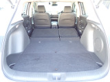 ◆後部座席を両方倒せば驚きの広さに!大きな荷物が積めます!