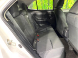 後部座席も気になるようなキズ・汚れやへたり等、大きなダメージはなく、良好な状態です。