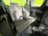 3列目シートはもちろん状態良好☆大人でもゆったりと座って頂けますので、大人数でのお出かけもラクラクです♪ご家族で、気の知れた仲間で、ドライブに行くのが楽しみですね♪
