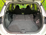 普段のお買い物や通勤、送迎等に十分な荷室スペースを確保しております。セカンドシートを倒すと、大きな荷物の積載も可能です♪