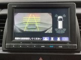 バックでの車庫入れも安心です! リアカメラが付いているバックモニター付のナビを装備しております。バンパーについているソナーや、操作線もついており距離感も画面から確認できます。