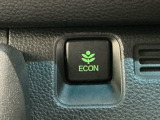 エンジンやエアコンなどを協調制御し燃費の向上に有効なECONスイッチ付きです!