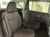 【2列目シート】現車の確認はお電話でも承っております。【セレナ/ヴォクシー/ノア/エスクァイア/ステップワゴン/デリカ/アルファード/ヴェルファイア/RAV4/NBOX/タント】