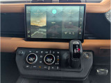 新しく生まれ変わったインフォテイメントシステム「Pivi Pro」を搭載します。AppleCarPlay / Android Auto接続にも対応。より直感的でスマートな操作が可能となります。