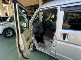 助手席も広々快適です!ぜひ1度ご来店いただきご乗車ください!