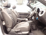 レザーシートで冬場の室内は寒いとお考えのあなたにはぴったりです!シートヒーターも完備してます!!