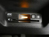 ETC車載器付きです。高速道路の料金所もスムーズに通過できます。