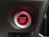 【エンジンスタートスイッチ搭載】 エンジンの始動を、スイッチひとつでスマートに。キーを差し込む必要が無いため、キーは持っているだけでOKです。