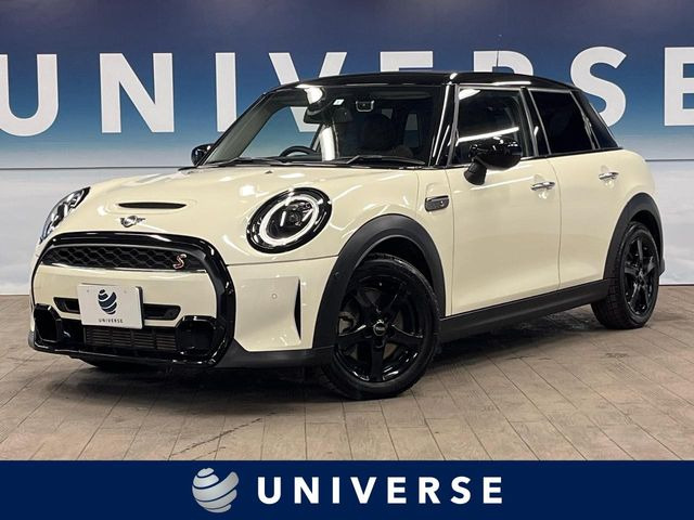 ミニ クーパー S プレミアムプラスパッケージ クラシック・トリム