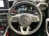 ステアリングも使用感が少なく、きれいな状態となっております♪