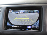 バックをするとき自動でリアの様子が映る『リアカメラ』付き!ナビ画面で確認しながらバックができますから安心ですね。でも、目視も大切ですよ!安全第一でお願いします!