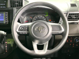 ステアリングも使用感が少なく、きれいな状態となっております♪