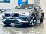 ボルボ V60クロスカントリー