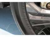 225/60R17インチタイヤを装着