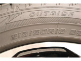 215/50R18    車両装着標準タイヤサイズです。 タイヤのご相談も石川トヨペットカローラにお任せください