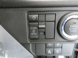 片側電動スライドドアのスイッチ付です。車内からもスイッチひとつで楽にドアの開閉が可能です。電動なので開閉時に力を使う必要がなく、半ドアになることもありません!