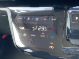 オートエアコンで温度を設定するだけで快適な車内環境を維持することができます!
