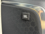 【JBLプレミアムサウンド】メーカーオプションのJBLプレミアムサウンドが装備されています!!明らかな音の違いははドライブをより一層楽しむことができます♪