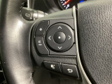 ステアリングにオーディオ操作スイッチが付いています。オーディオ画面に直接タッチしなくても操作が出来ますので、運転に集中できます。
