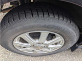 タイヤの目は十分御座います。