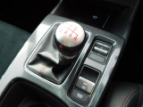 6速マニュアル仕様車です!先ずはお問合せください!掲載中でも店頭で商談中あるいは売約済みになっているケースもございますので、お急ぎの場合はお電話ください!!