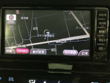 純正ナビを装備。タッチパネル式で使いやすく、お出かけもラクラクです。