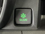 ★ECONスイッチ★ エコドライブを加速しよう!スイッチをONにすると、運転の仕方によるロスを抑え込み燃費をよくするようクルマが頑張ります(*^ー^*)燃費向上にチャレンジ♪