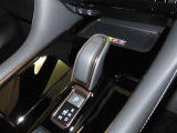 軽い力でシフトチェンジができる「エレクトロシフトマチック」を装備しております。