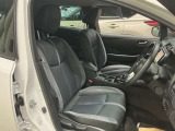 運転席まわりは、使用感も少なく良好な状態です。