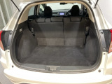 広々としたカーゴスペース。週末のお買い物や長期旅行のたくさんの荷物も積載できます。
