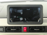 オーディオ取り付けスペースあります。 お好きなナビやオーディオを取り付け出来ます。