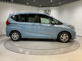 両側スライドドア、先進の安全支援システム、HondaSENSING付き。
