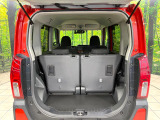 普段のお買い物や通勤、送迎等に十分な荷室スペースを確保しております。セカンドシートを倒すと、大きな荷物の積載も可能です♪