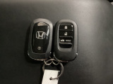 スマートキー付!キーを取り出さなくてもドアロックの施錠・開錠、エンジンの始動が出来ます!雨の日や荷物の多い日にとても便利ですね♪