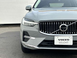 北欧流のラグジュアリーを体現したXC60。伝統的なスカンジナビアン・デザインを継承しながら、躍動感にあふれ優雅な雰囲気を身にまとう、新しい潮流を具現化したスタイリングです。