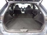 セカンドシートを倒すとさらに広々のラゲッジスペース